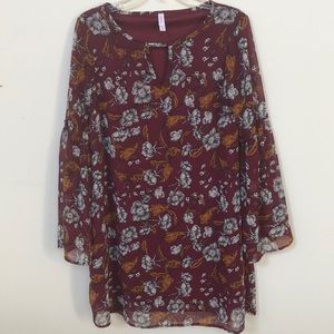 A-line shift dress with floral leaf pattern, lined